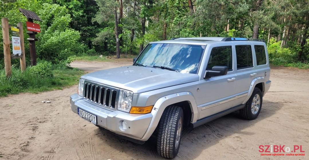 2006' Jeep Commander photo #1