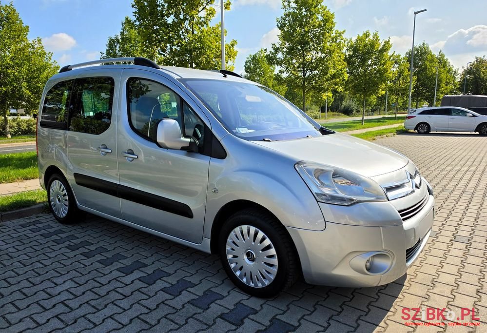2010' Citroen Berlingo 1.6 16V Multispace photo #1