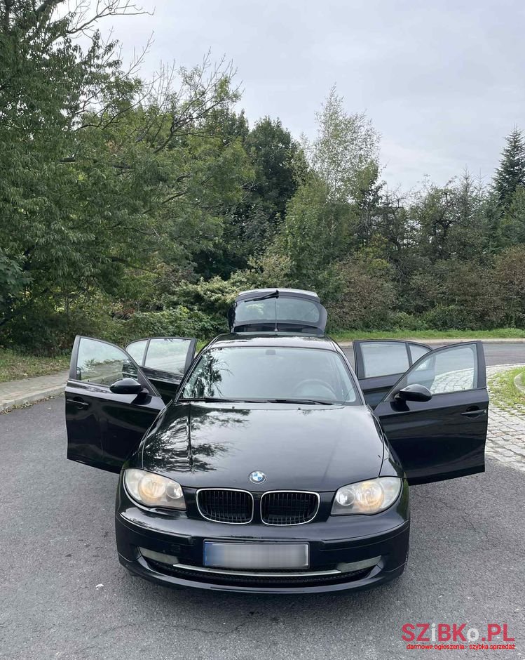 2007' BMW 1 Series 118D photo #4