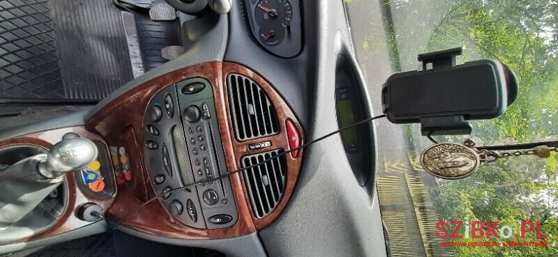 2002' Citroen C5 photo #6