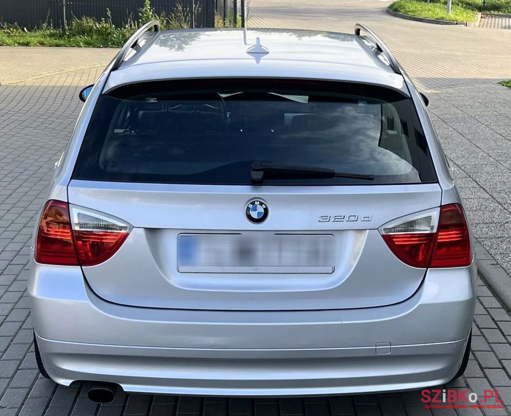 2007' BMW 3 Series 320D photo #6