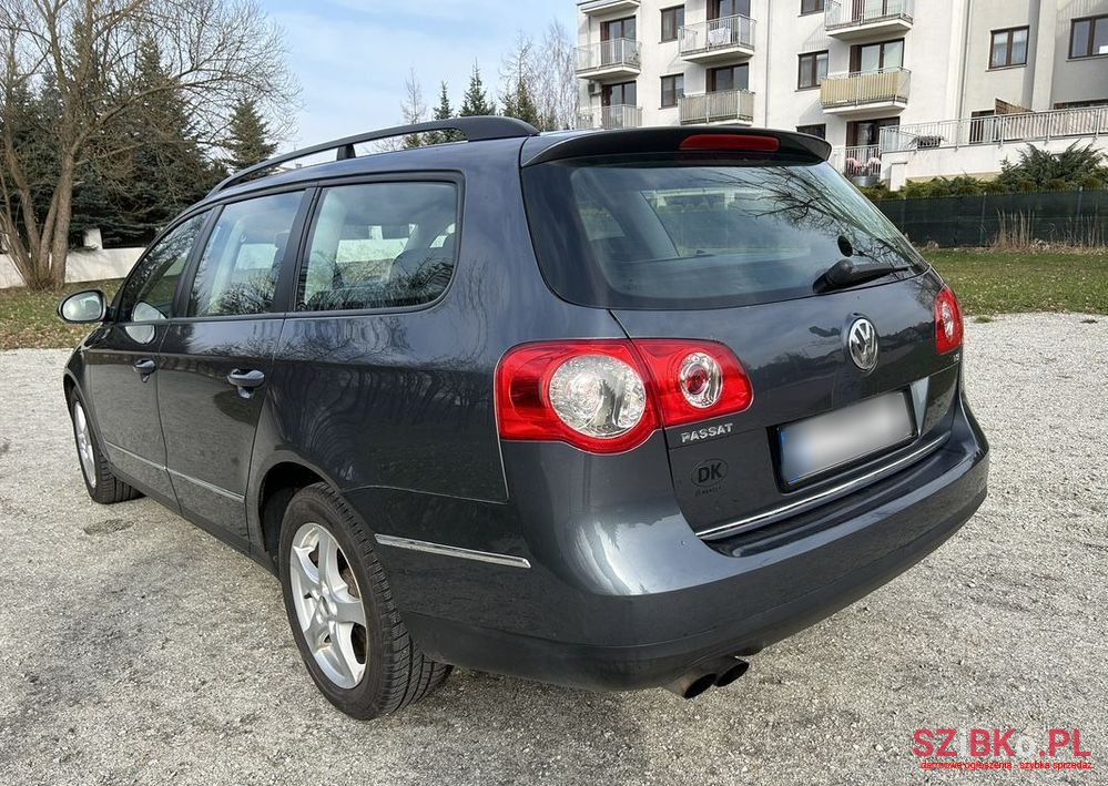 2008' Volkswagen Passat Variant photo #4