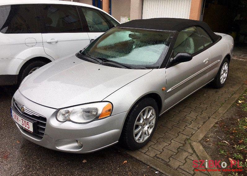 2005' Chrysler Sebring photo #2