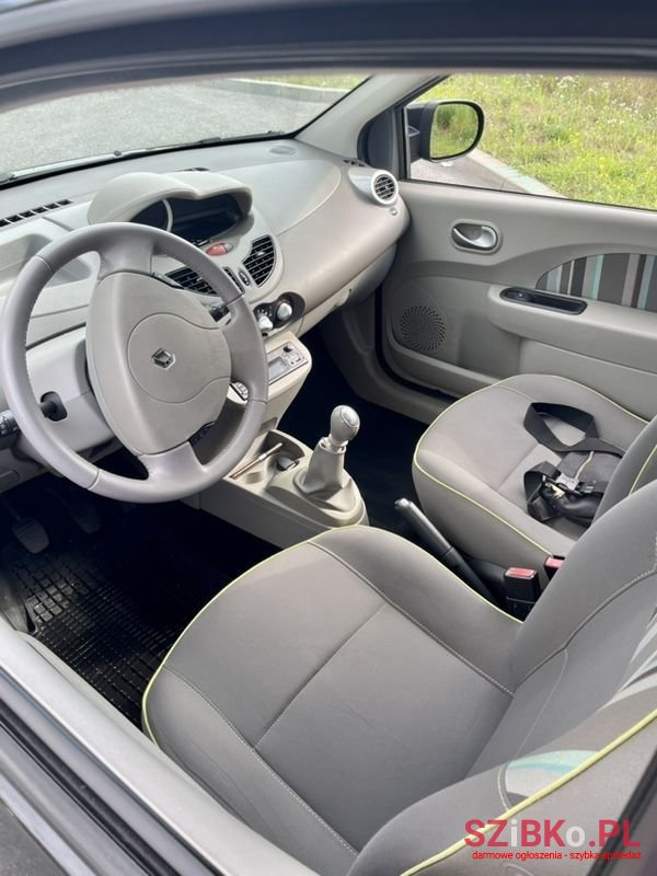 2013' Renault Twingo photo #4