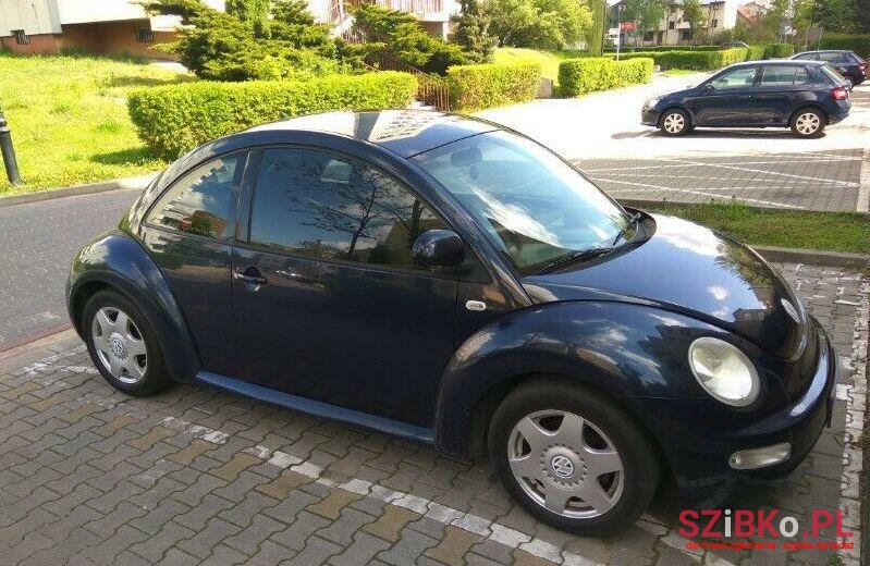 2000' Volkswagen New Beetle photo #1