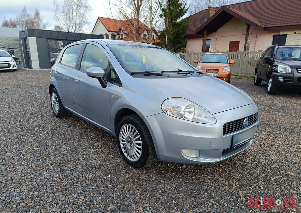 2005' Fiat Grande Punto photo #1
