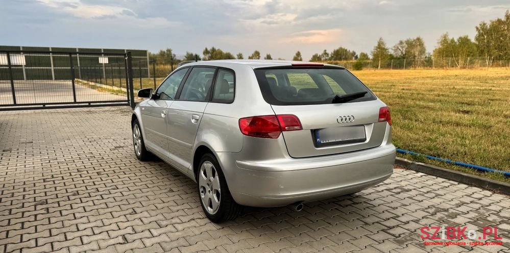 2006' Audi A3 Ver-1-6-Fsi-Attraction photo #4