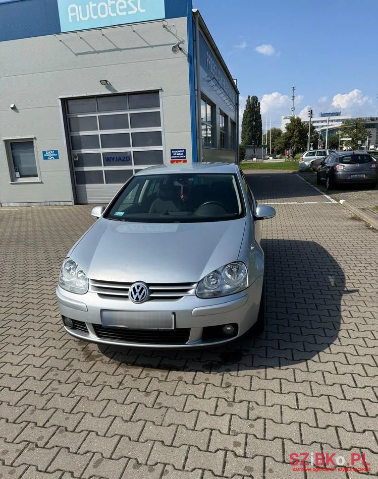 2007' Volkswagen Golf photo #2