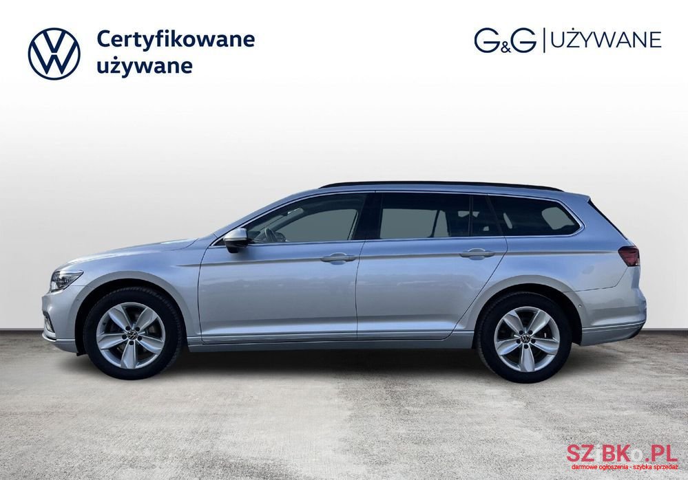 2020' Volkswagen Passat photo #2