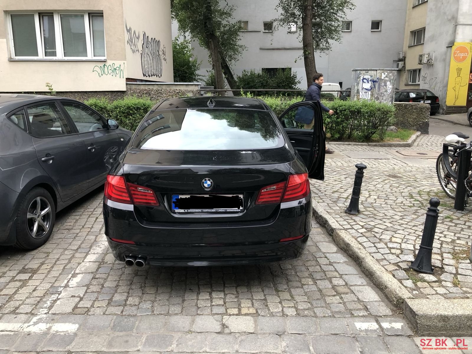 2013' BMW 520 photo #5