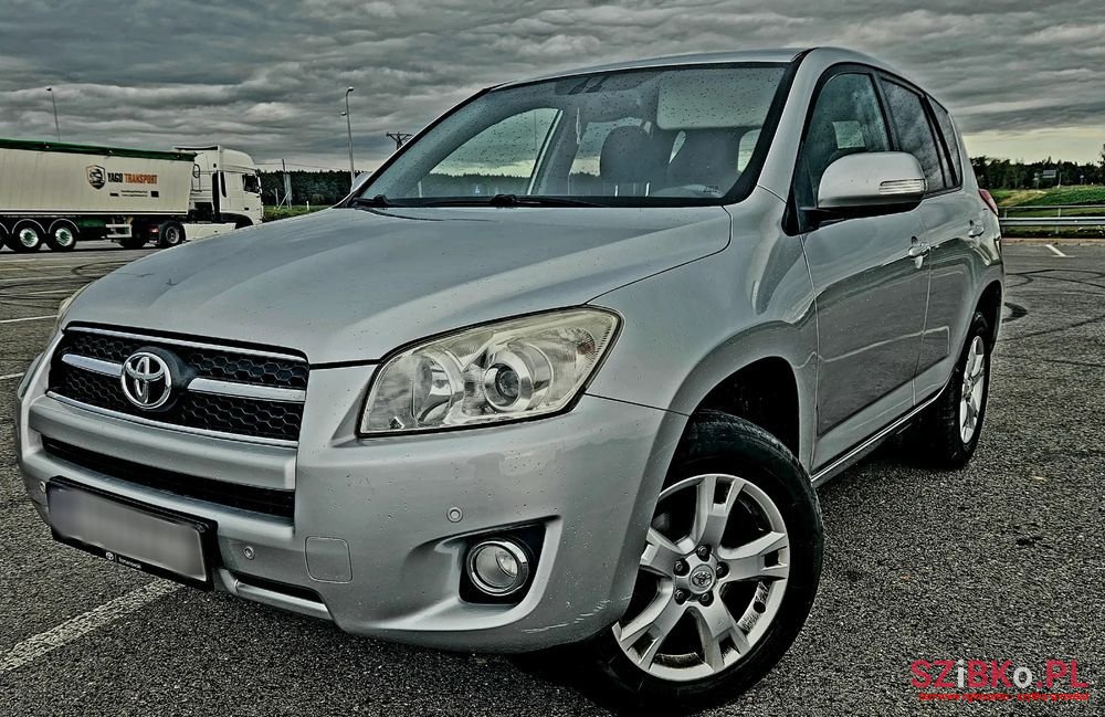 2009' Toyota RAV4 photo #1