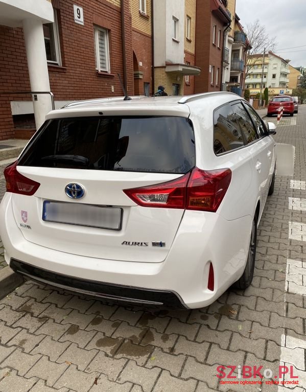 2014' Toyota Auris photo #3