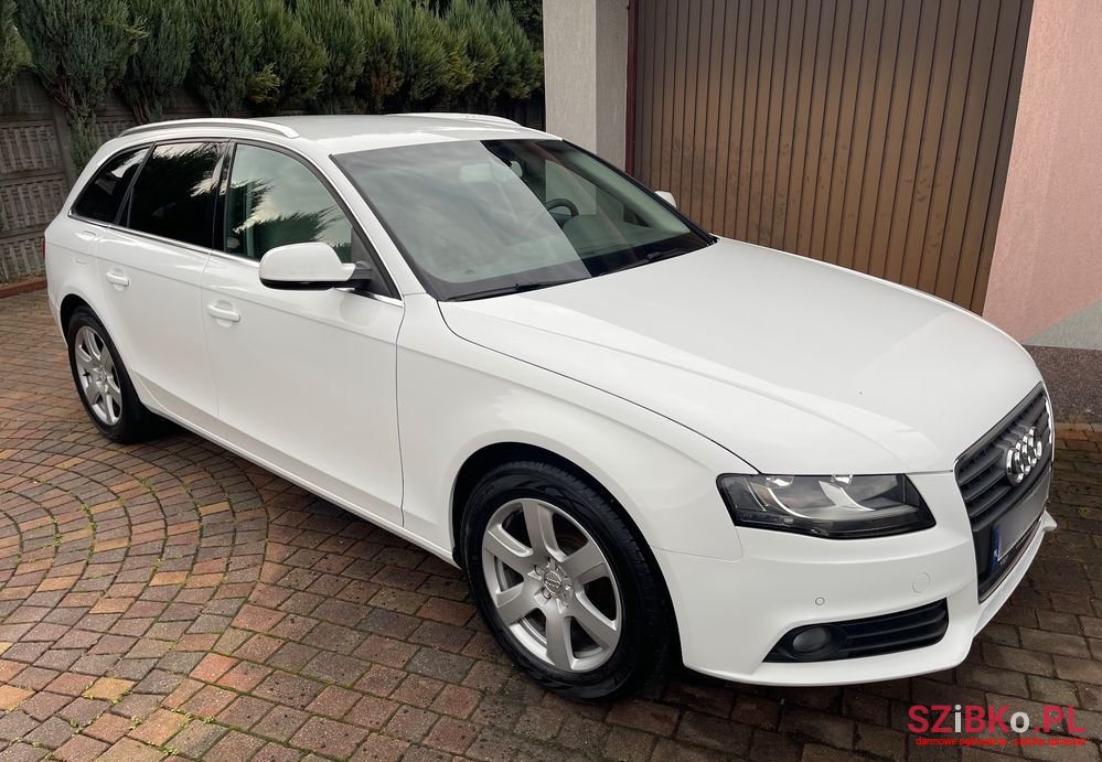 2010' Audi A4 1.8 Tfsi Attraction photo #2