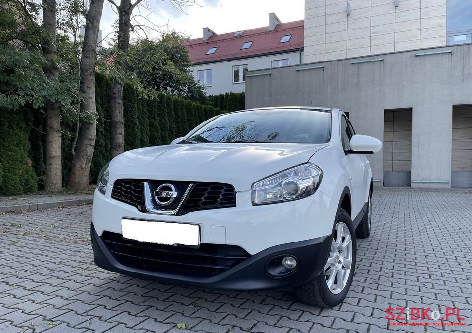2011' Nissan Qashqai photo #1