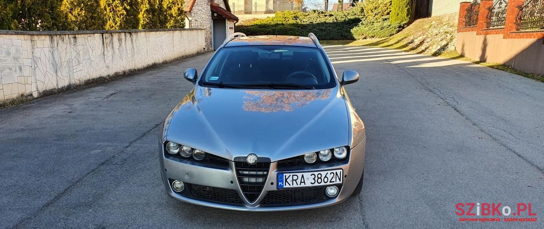 2007' Alfa Romeo 159 photo #2