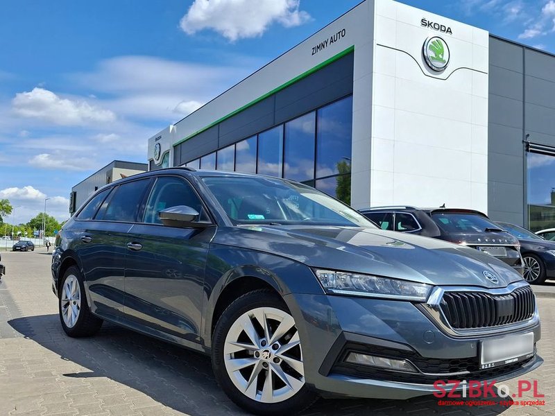 2020' Skoda Octavia photo #1
