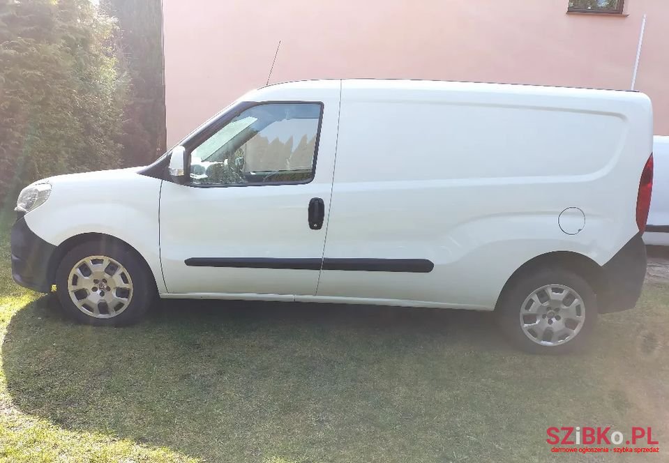 2017' Fiat Doblo photo #4