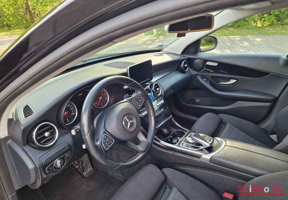 2014' Mercedes-Benz C-Class photo #5