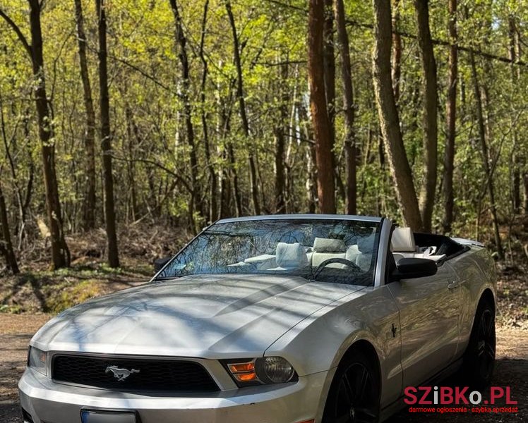 2011' Ford Mustang 3.7 V6 photo #1