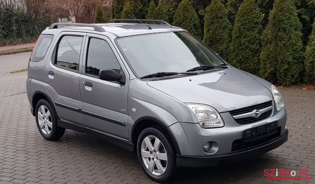 2005' Suzuki Ignis photo #1