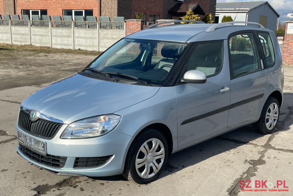 2011' Skoda Roomster photo #1