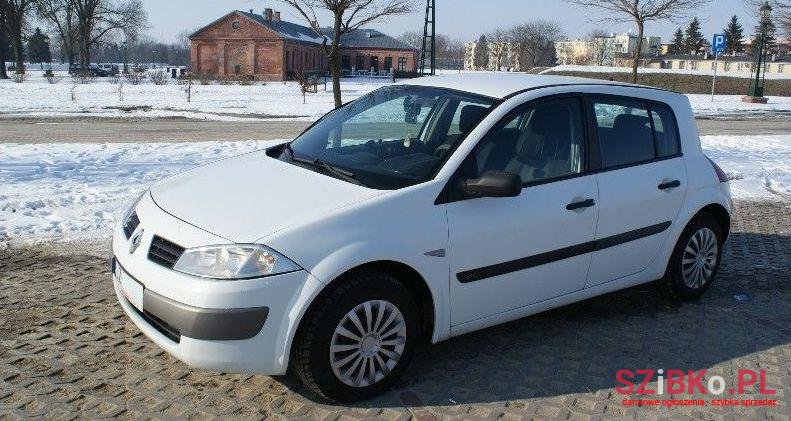 2003' Renault Megane photo #2