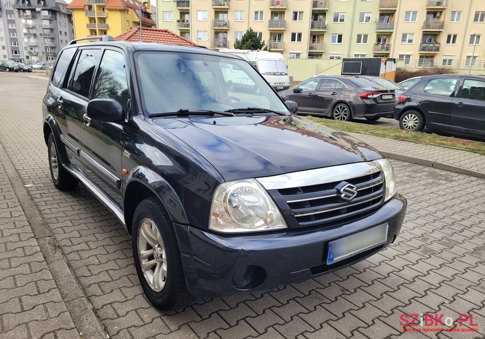 2004' Suzuki Grand Vitara 2.7 V6 photo #2
