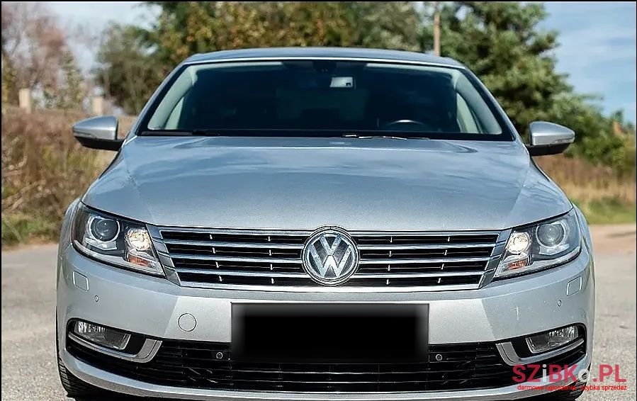 2013' Volkswagen photo #2