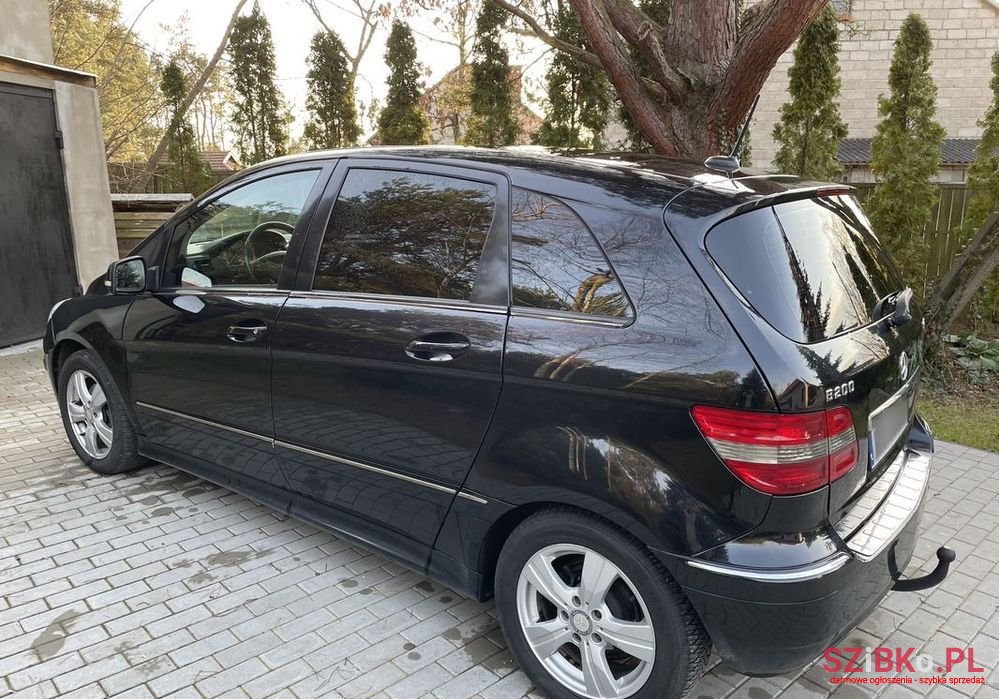 2009' Mercedes-Benz B-Class 200 Cdi photo #2