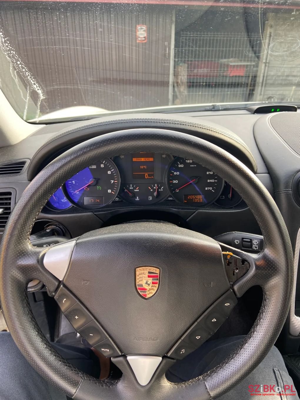 2004' Porsche Cayenne photo #5