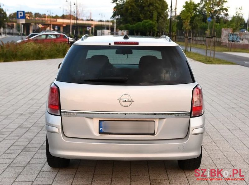 2010' Opel Astra Iv 1.7 Cdti Sport photo #4