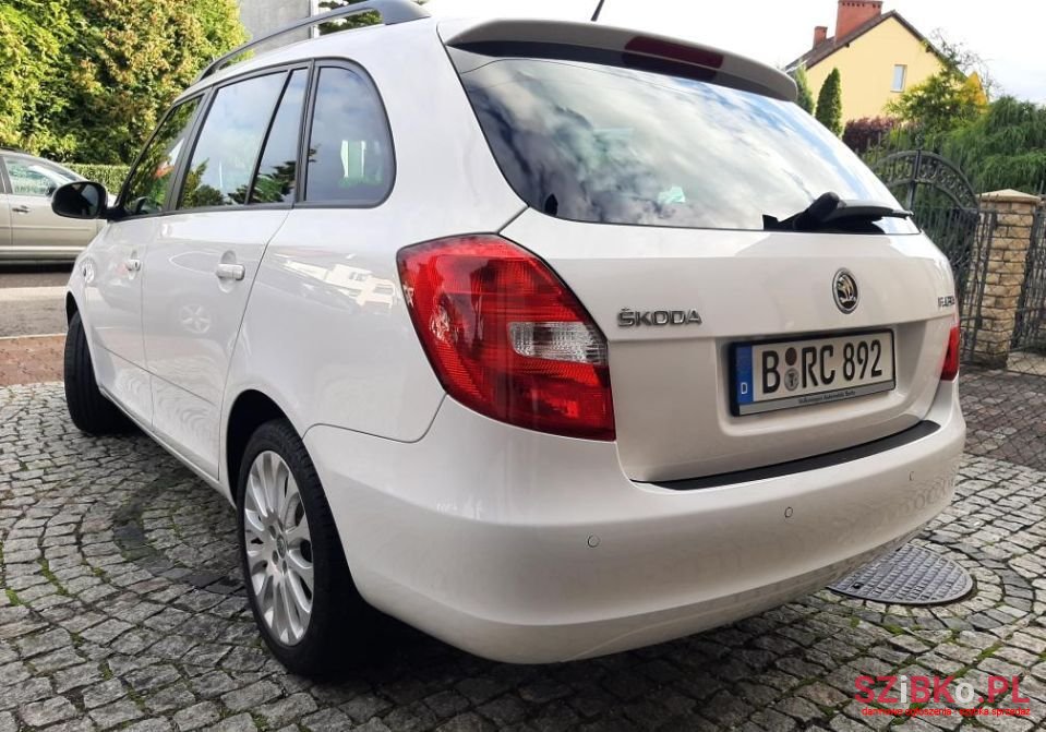 2014' Skoda Fabia photo #3