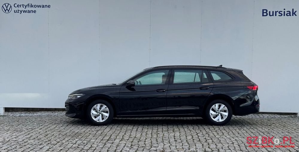 2024' Volkswagen Passat photo #5