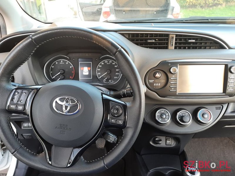 2019' Toyota Yaris photo #5