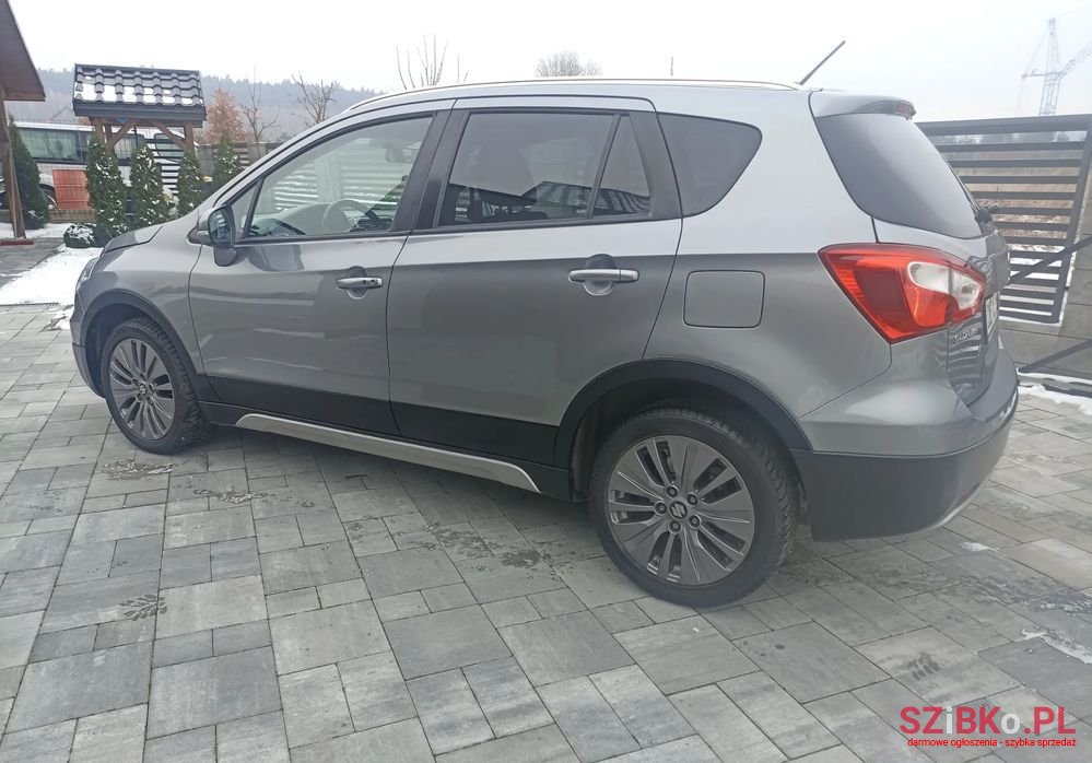 2015' Suzuki SX4 S-Cross photo #4