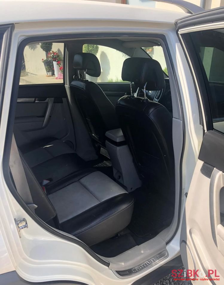 2011' Chevrolet Captiva 2.2 D Ltz photo #6