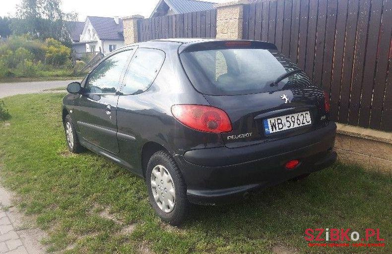 2003' Peugeot 206 photo #1