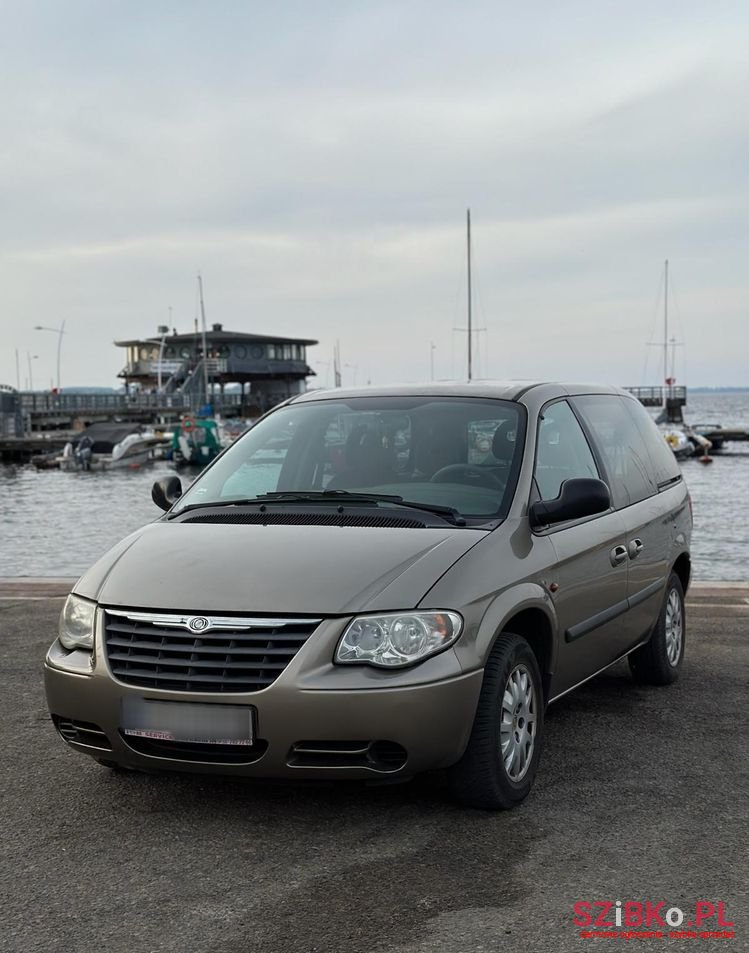 2004' Chrysler Voyager 2.4 Se photo #6