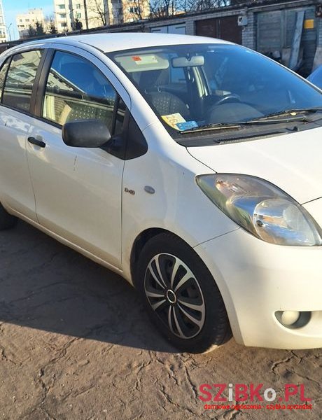 2008' Toyota Yaris photo #1