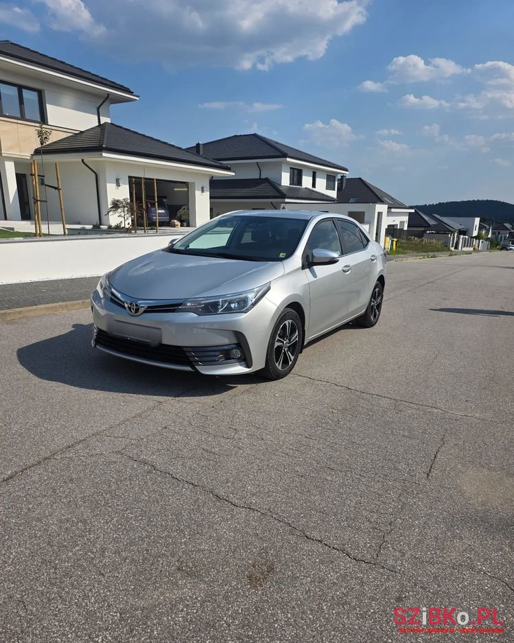 2017' Toyota Corolla 1.6 Comfort photo #1