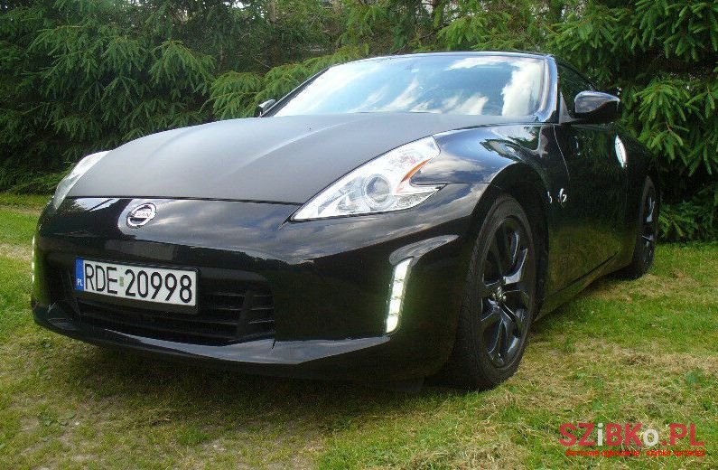2017' Nissan 370Z photo #2