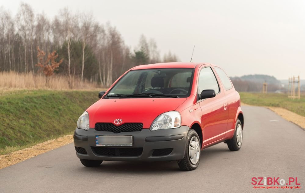 2004' Toyota Yaris 1.0 Base photo #1