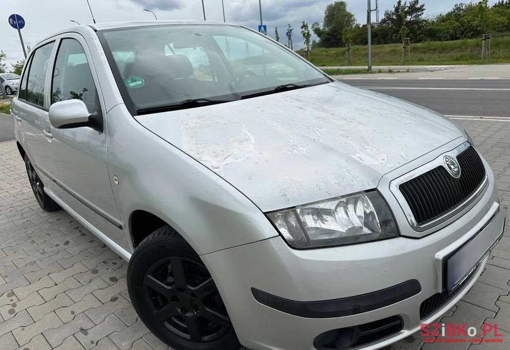 2006' Skoda Fabia photo #1