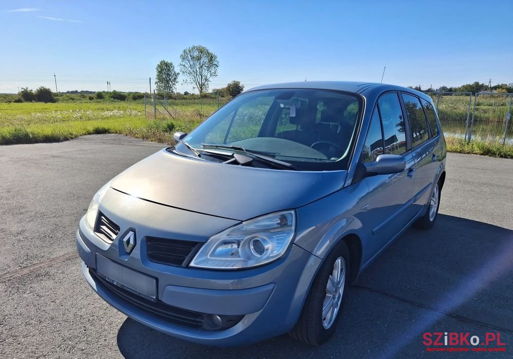 2007' Renault Scenic 2.0 16V Avantage photo #4