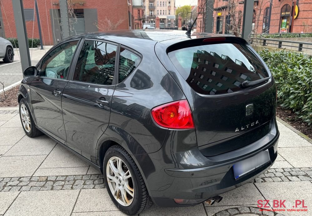 2008' SEAT Altea photo #3