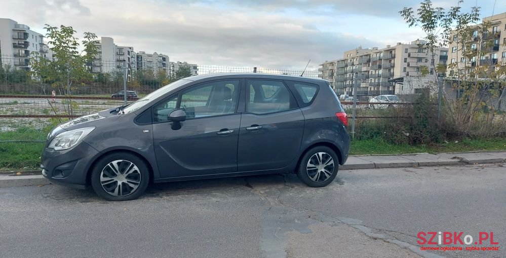 2011' Opel Meriva 1.4 T Cosmo photo #4