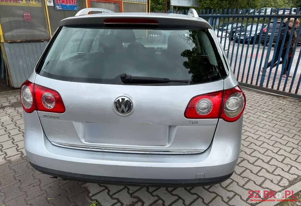 2006' Volkswagen Passat photo #5