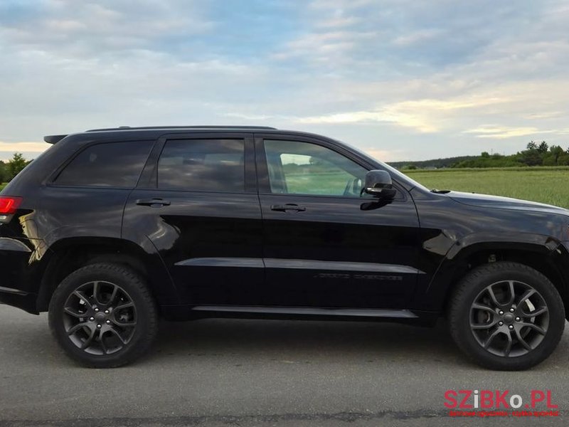 2021' Jeep Grand Cherokee 5.7 V8 Overland photo #4