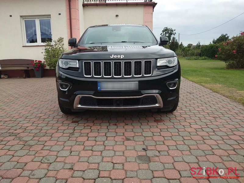 2016' Jeep Grand Cherokee photo #3