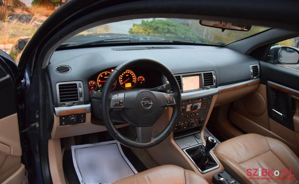 2006' Opel Vectra 1.9 Cdti Cosmo photo #6